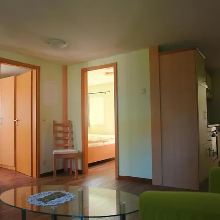 Raeucherhaeusel Herrnhut