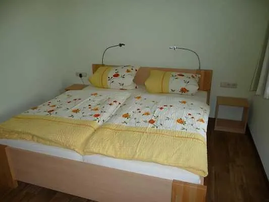 Raeucherhaeusel * Herrnhut